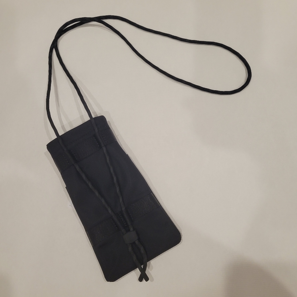 Lululemon Crossbody Pouch - Picture 6 of 7